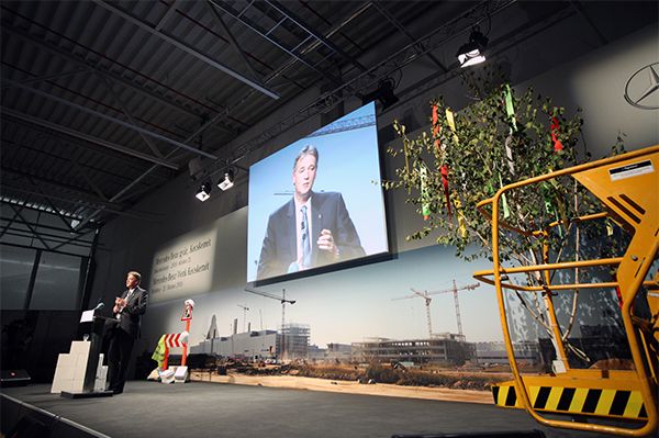 TOPPING OUT CEREMONY IN KECSKEMÉT