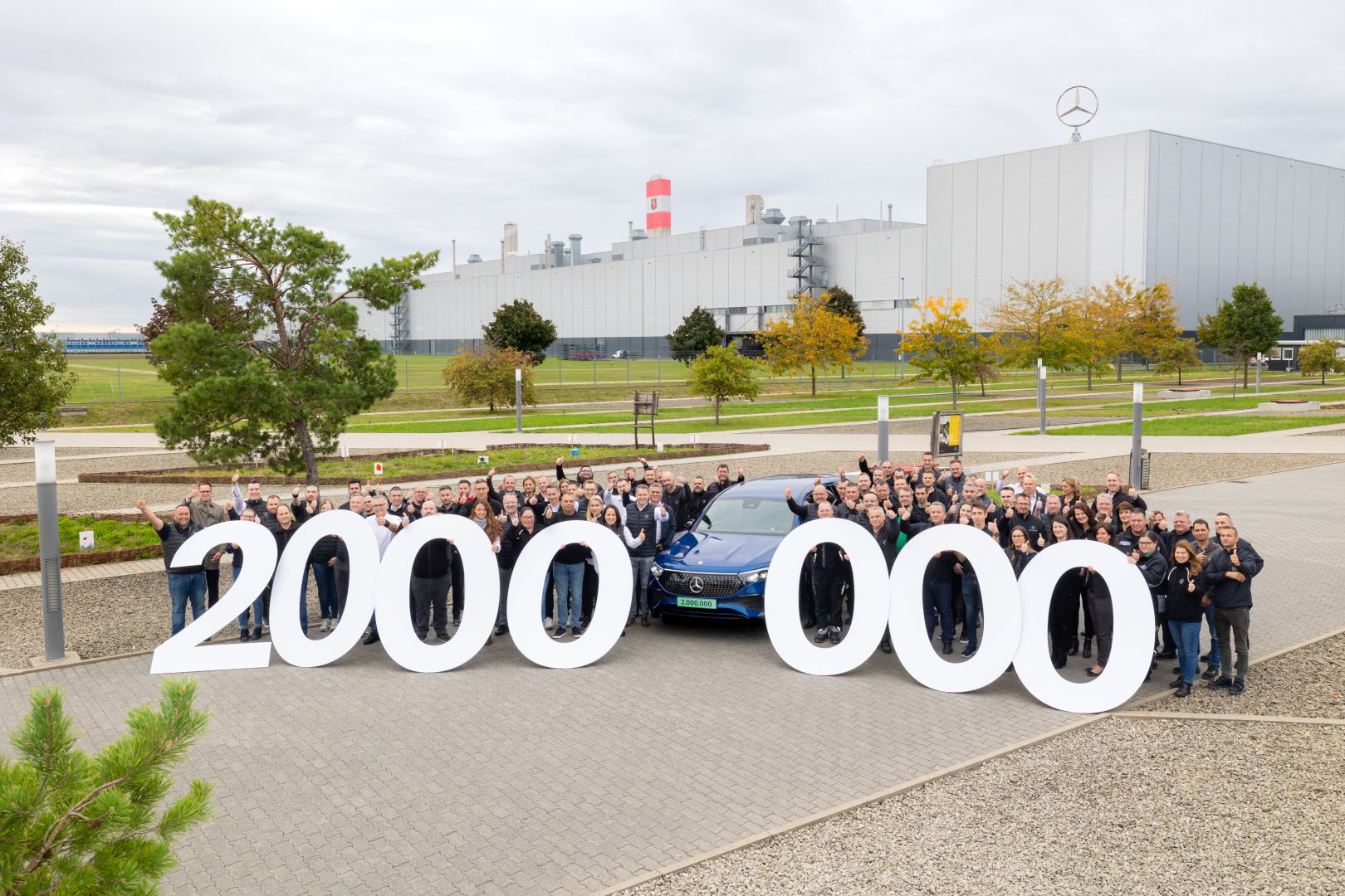 Milestone for Mercedes-Benz plant in Kecskemét: The two-millionth vehicle rolls off the assembly line
